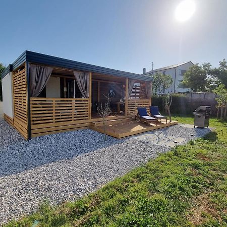 Mobilehome Elena Premium With Pool, Istria Баньоле Екстер'єр фото