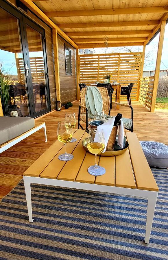Mobilehome Elena Premium With Pool, Istria Баньоле Екстер'єр фото
