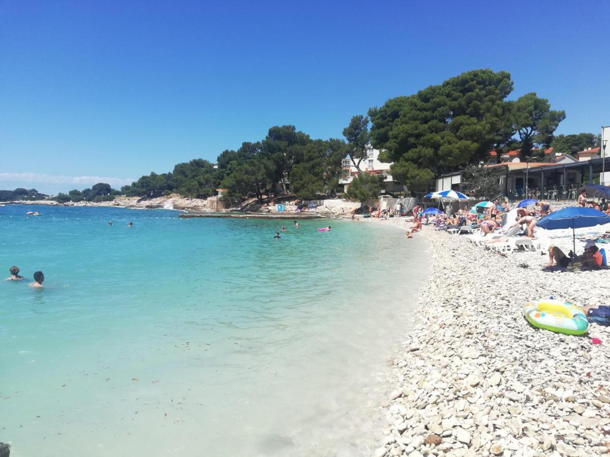 Mobilehome Elena Premium With Pool, Istria Баньоле Екстер'єр фото