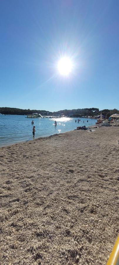Mobilehome Elena Premium With Pool, Istria Баньоле Екстер'єр фото