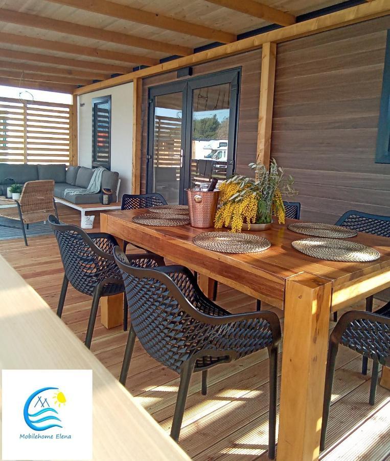Mobilehome Elena Premium With Pool, Istria Баньоле Екстер'єр фото