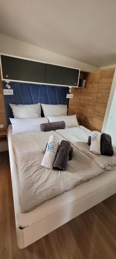 Mobilehome Elena Premium With Pool, Istria Баньоле Екстер'єр фото