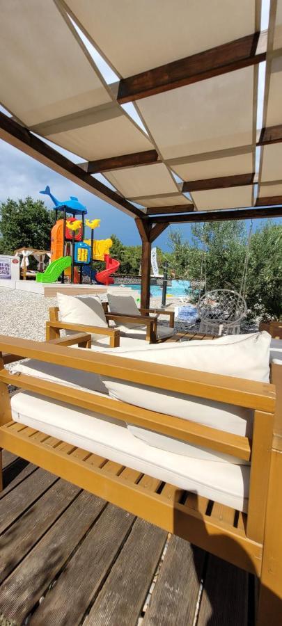 Mobilehome Elena Premium With Pool, Istria Баньоле Екстер'єр фото
