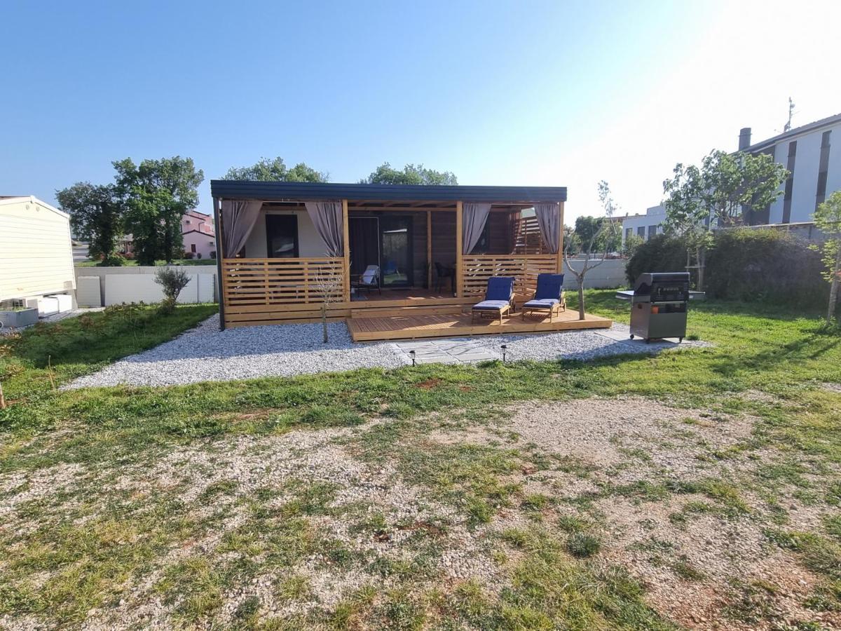 Mobilehome Elena Premium With Pool, Istria Баньоле Екстер'єр фото